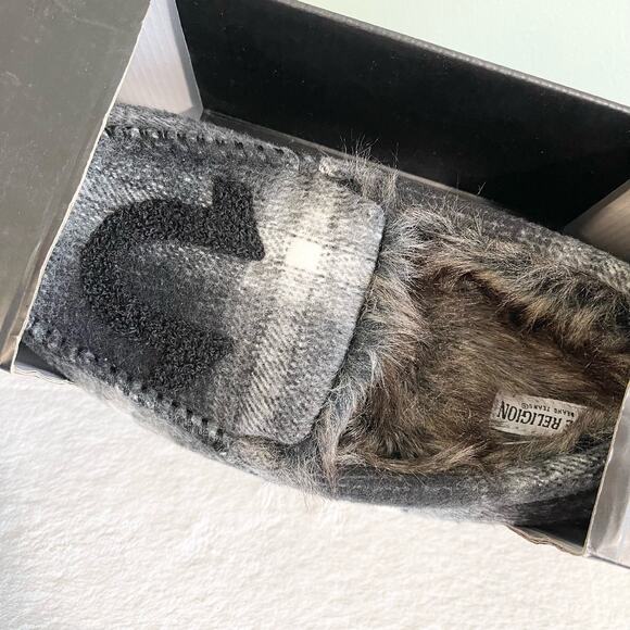 True Religion Brand Jeans Black & Gray Fur Lined Men\'s Slippers Small Size 7/8 main image 9